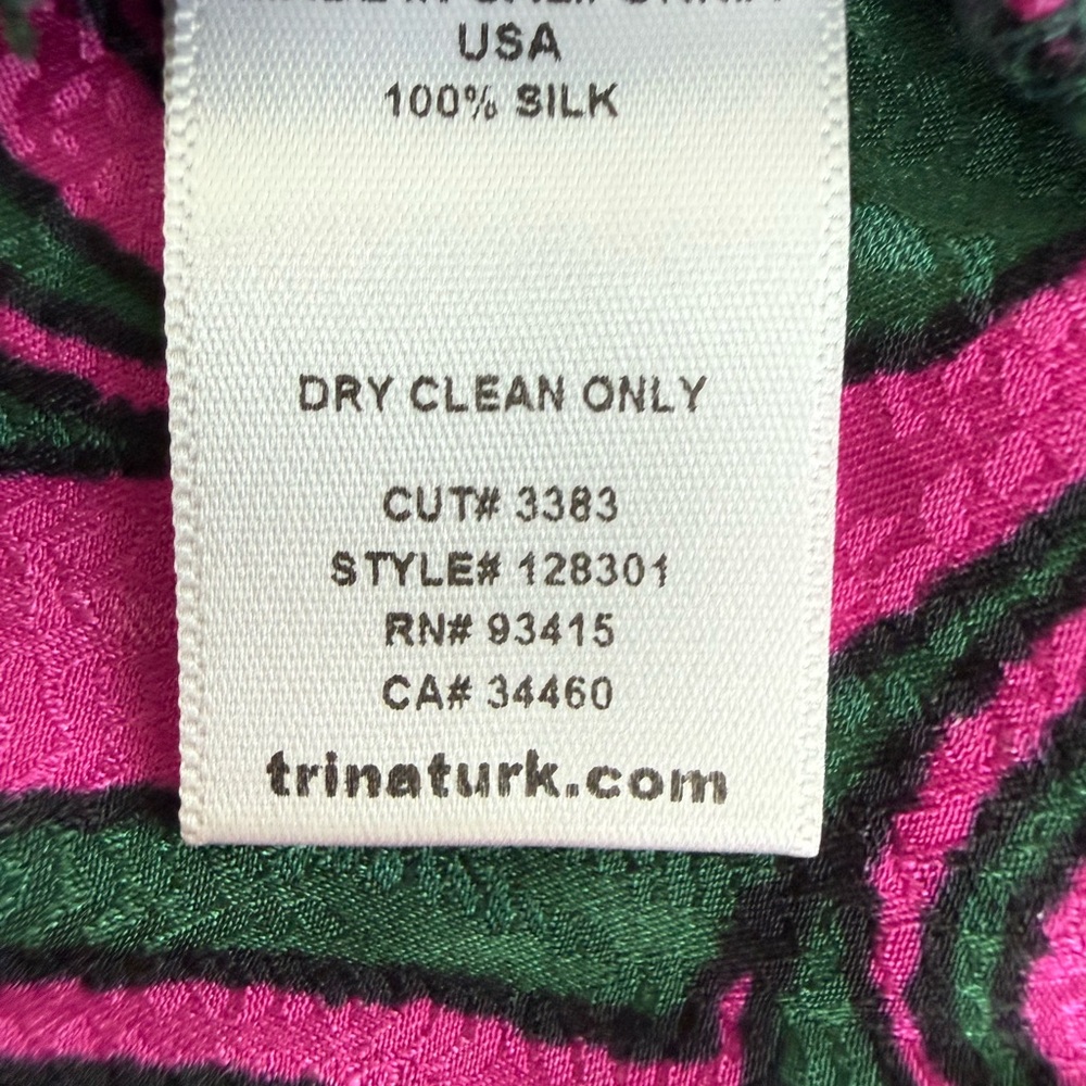 Trina Turk 100% Silk Jacquard Blouse Pink Green Button Front Resort Top Petite - Picture 7 of 7